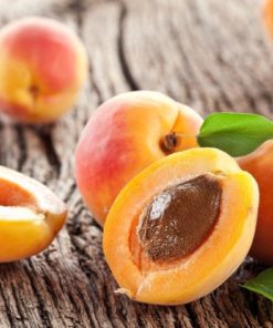 Amandes amères d'abricot bio anti-cancer naturel grâce à la vitamine B17